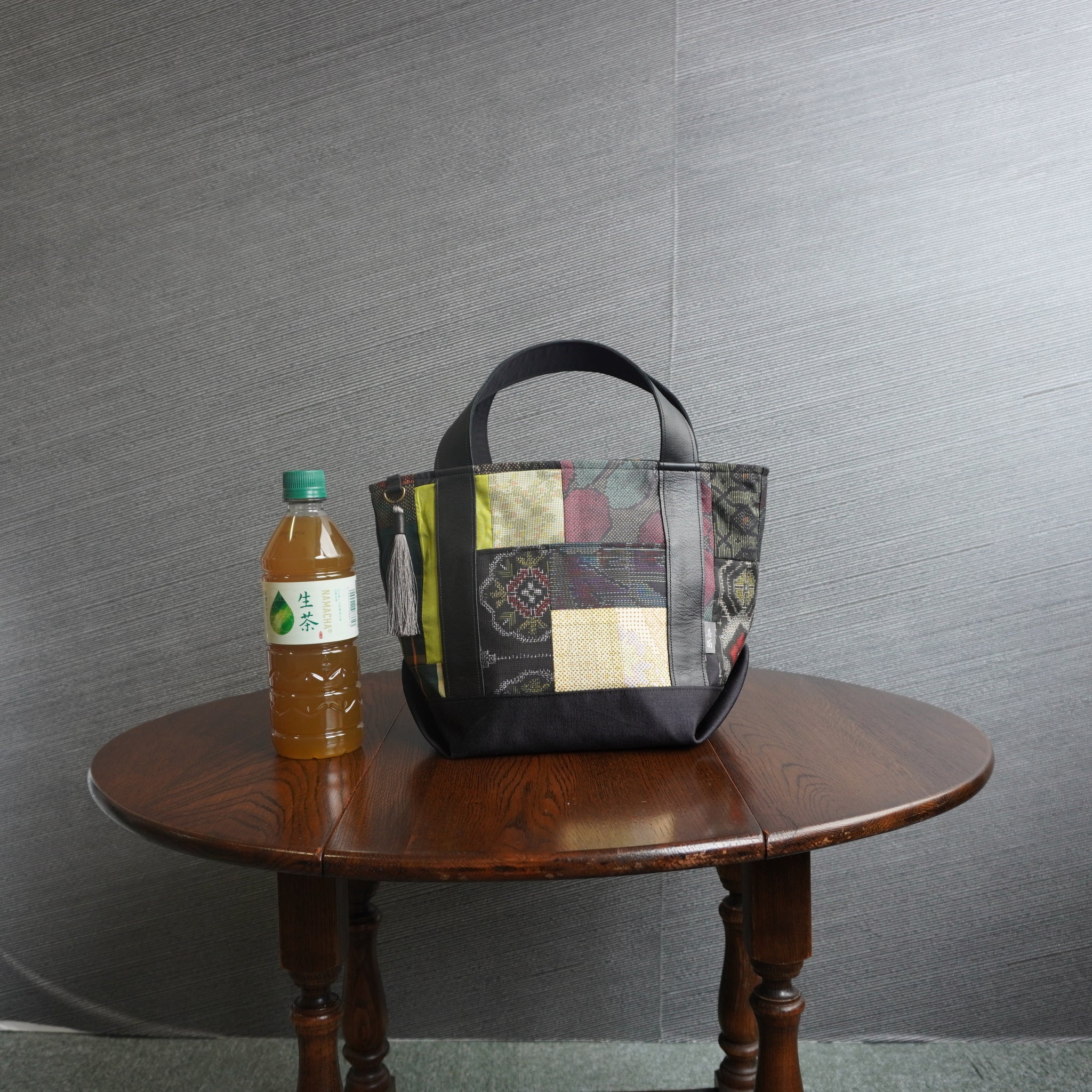 パッチワーク仕様のミニトートバッグ K169