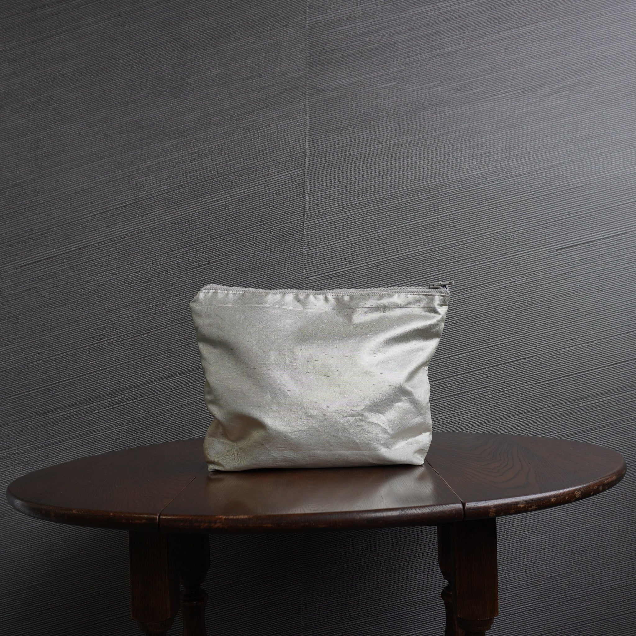 着物帯を使用したポーチ　K213