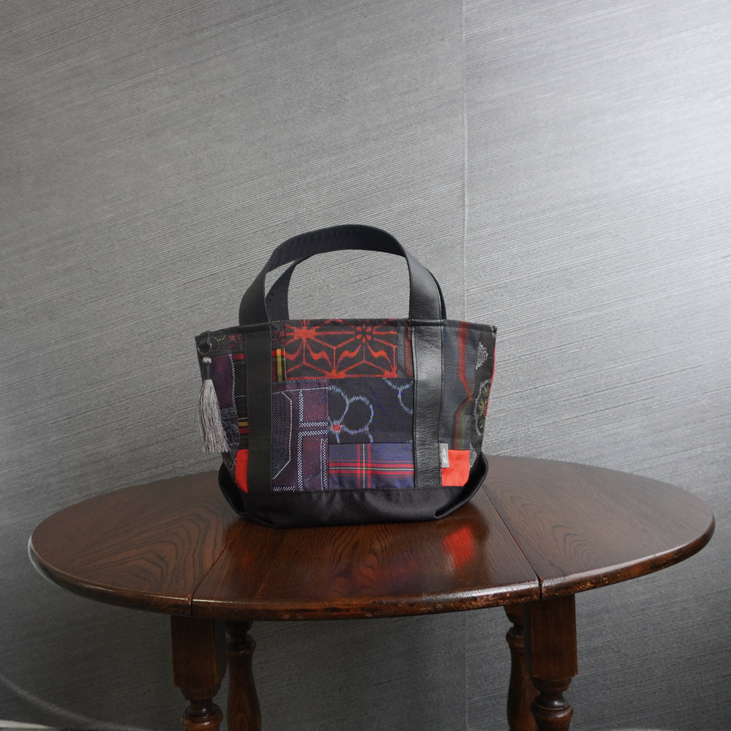 上質な着物リメイク　アップサイクルバッグ　レザーバッグ　K170