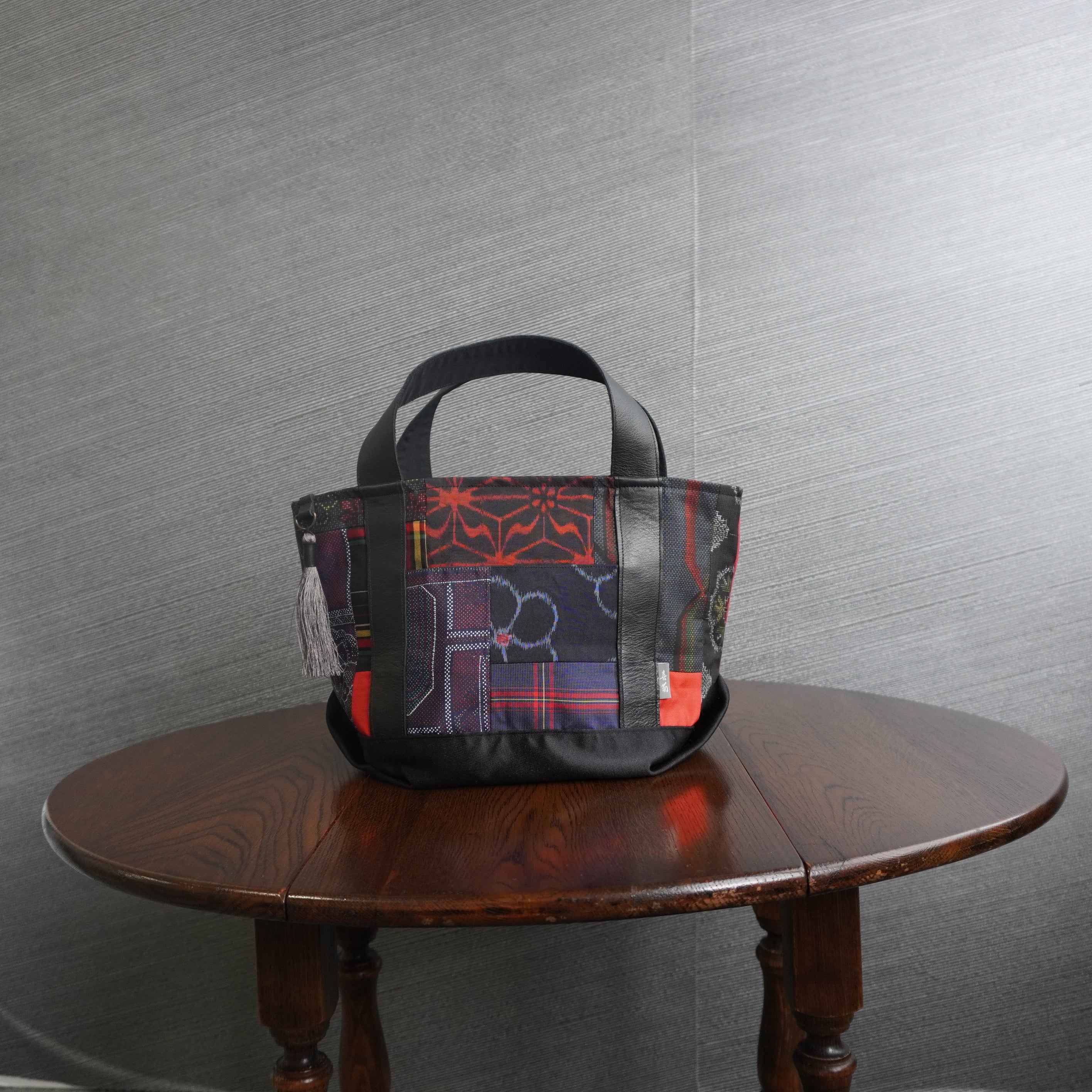 上質な着物リメイク　アップサイクルバッグ　レザーバッグ　K170