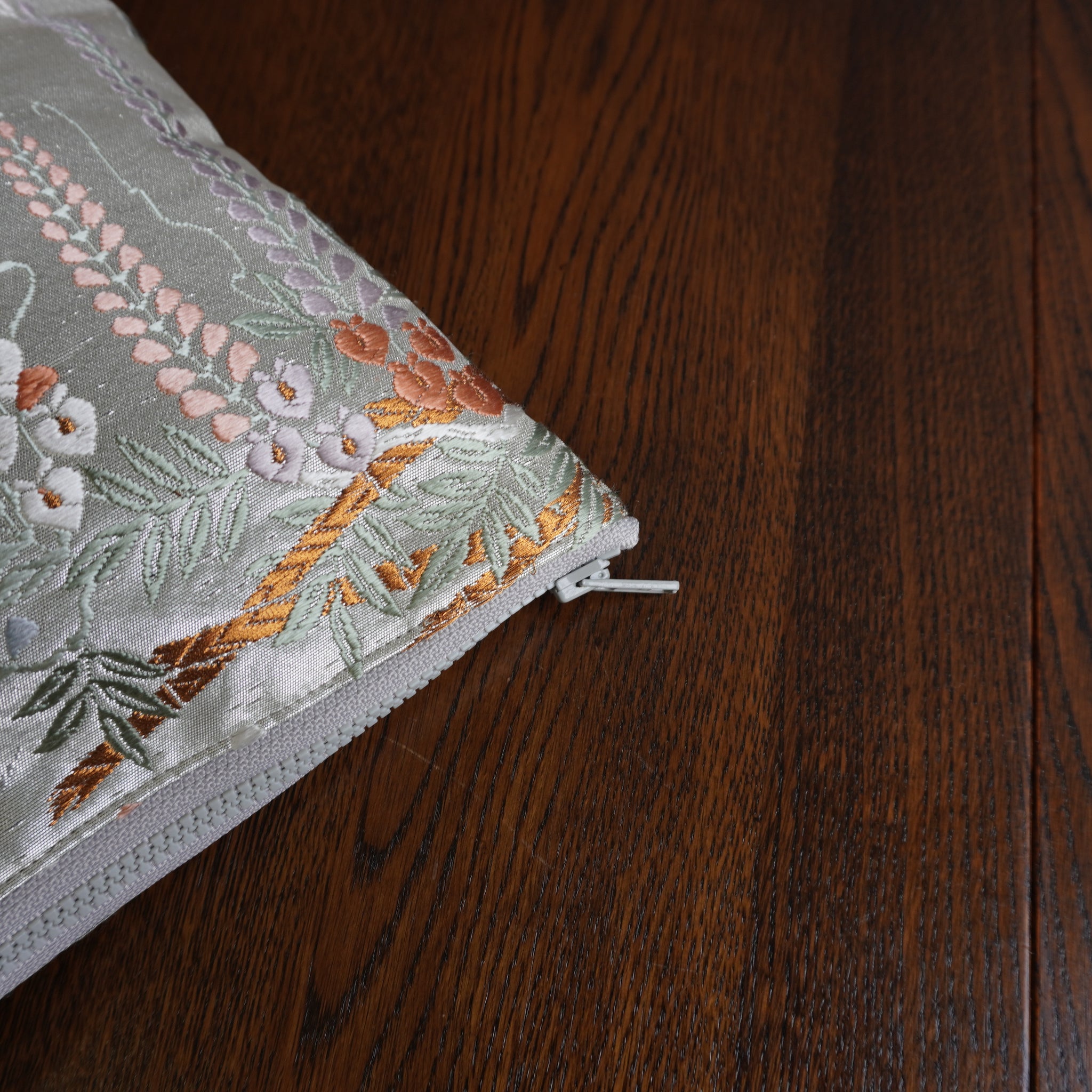 着物帯を使用したポーチ　K213