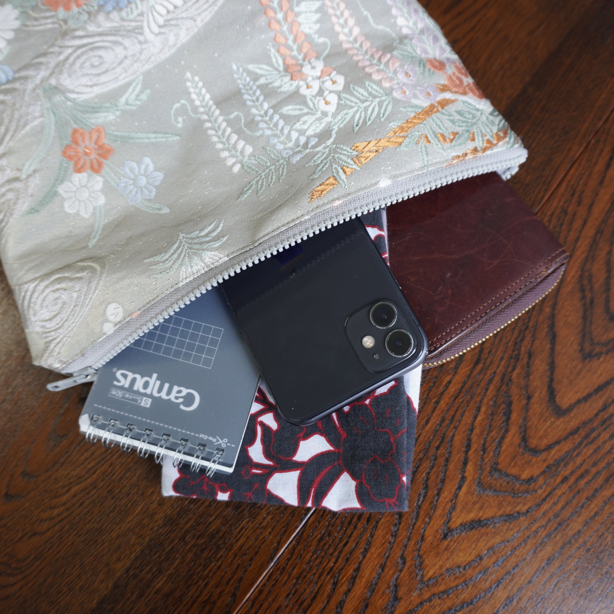 着物帯を使用したポーチ　K213