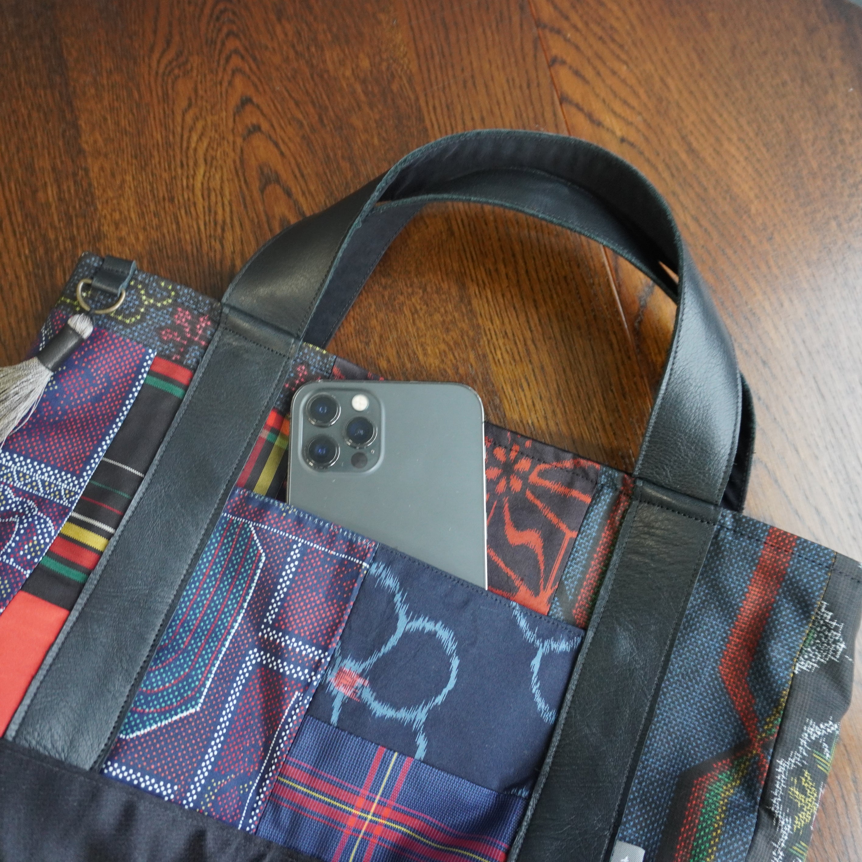 上質な着物リメイク　アップサイクルバッグ　レザーバッグ　K170