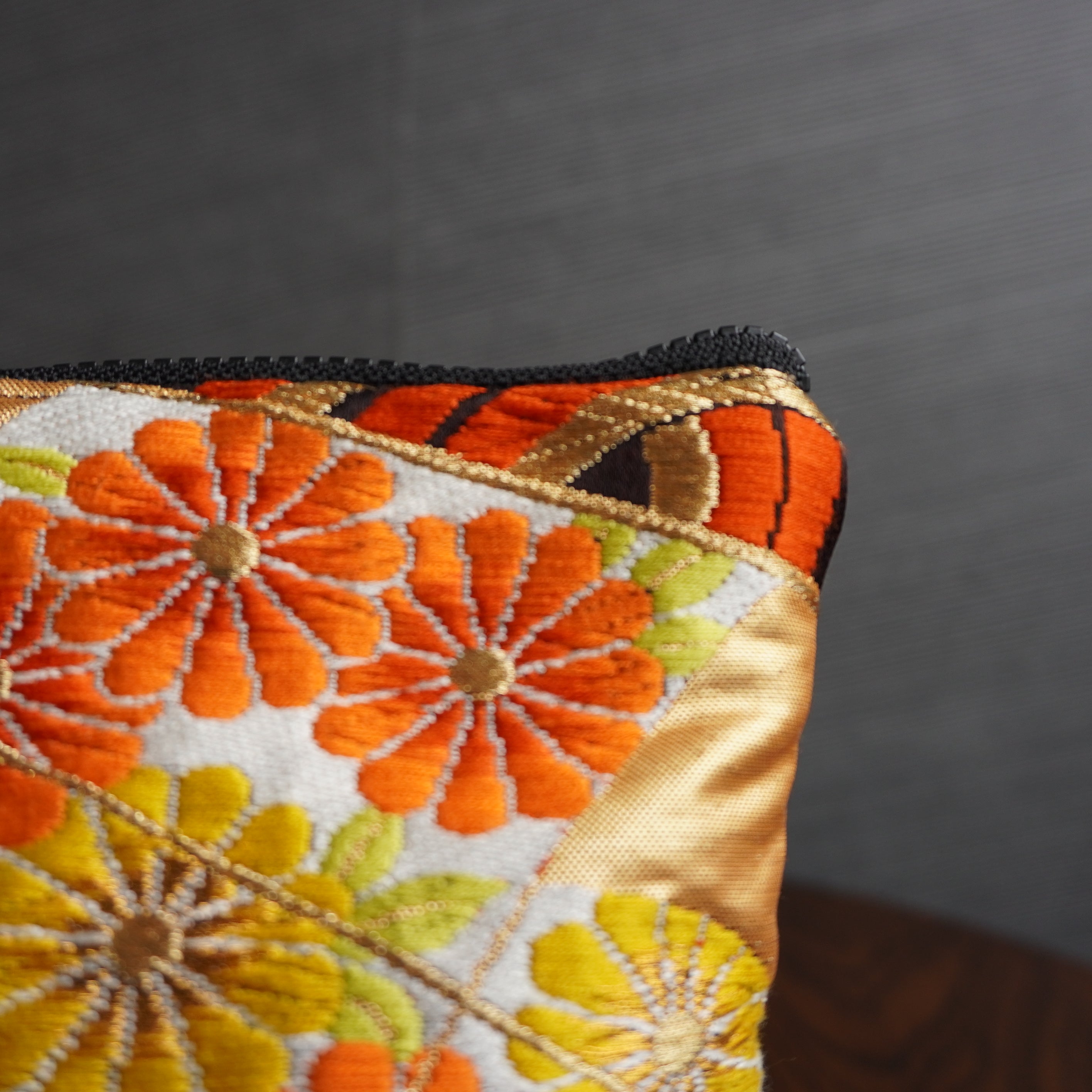 着物帯を使用したポーチ　K155