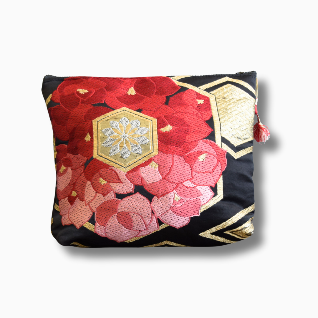 黒地×赤花柄　クラッチバッグ　バッグインバッグ　K085