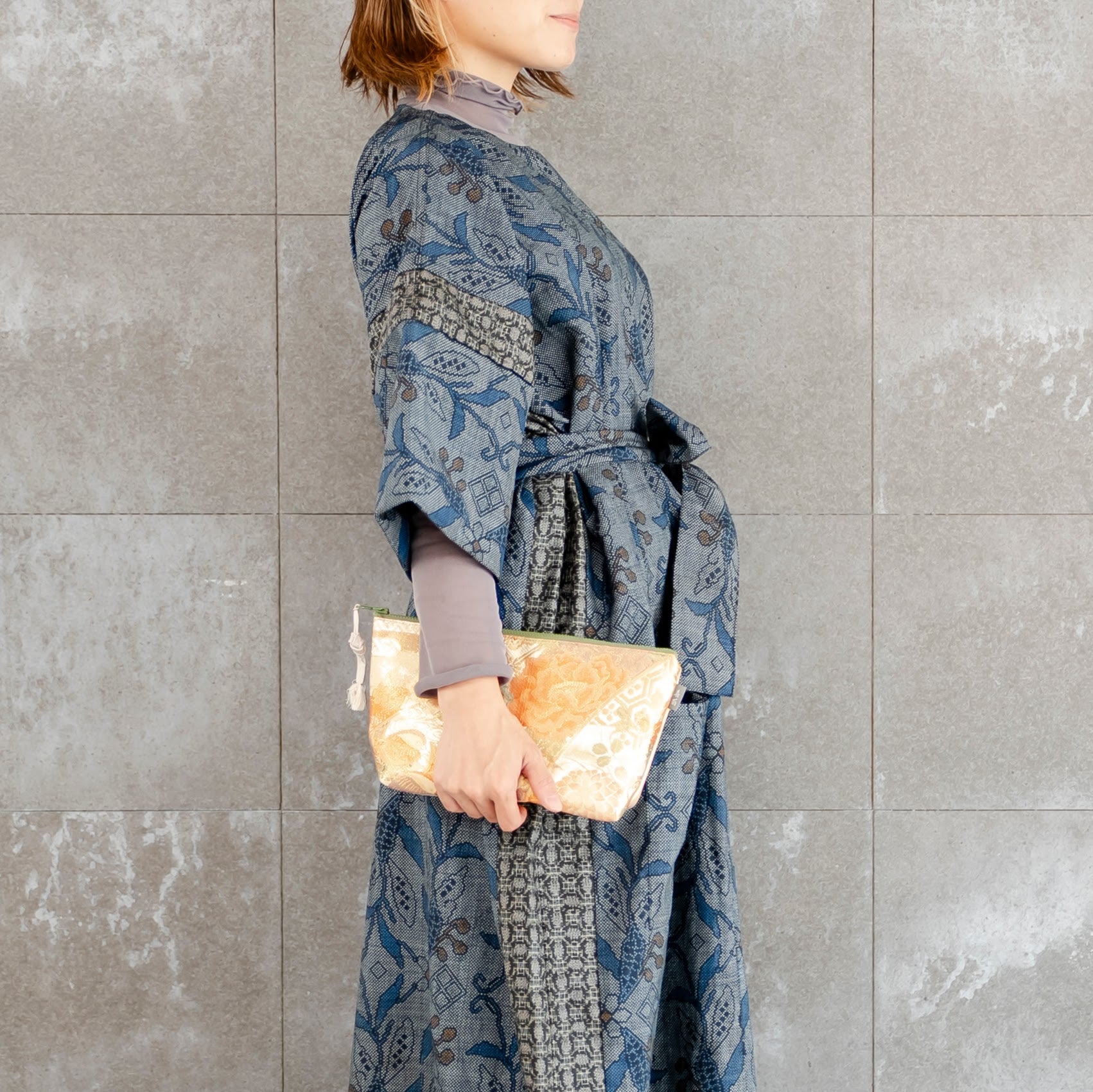 上品で華やかなポーチ　牡丹　金襴　K121