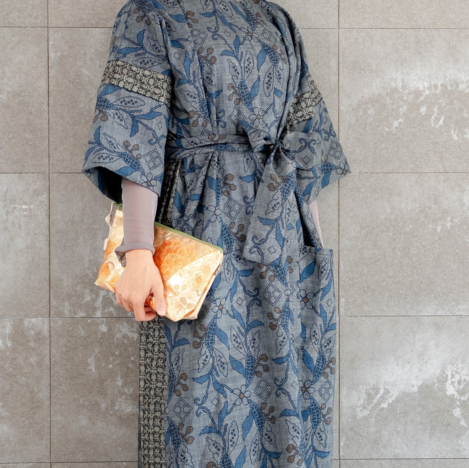 上品で華やかなポーチ　牡丹　金襴　K121