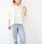 オフホワイト　やわらかシルクトップス　ふんわり袖とやさしい着心地K123